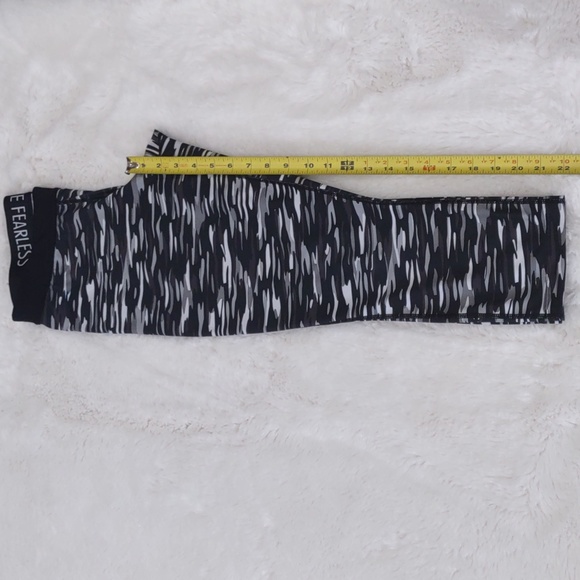 NIKE DRI-FIT RUNNING PANTS. - Picture 10 of 12